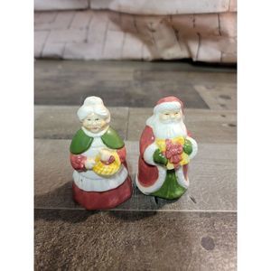 Mr & Mrs Santa Claus salt pepper shakers Xmas home tree decor